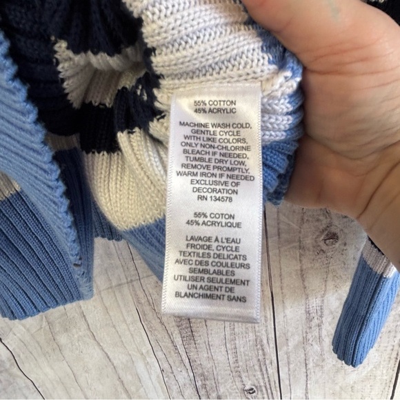 Vineyard Vines Ribbed Blue and White Striped Sweater Embroidered details Medium - Picture 2 of 7